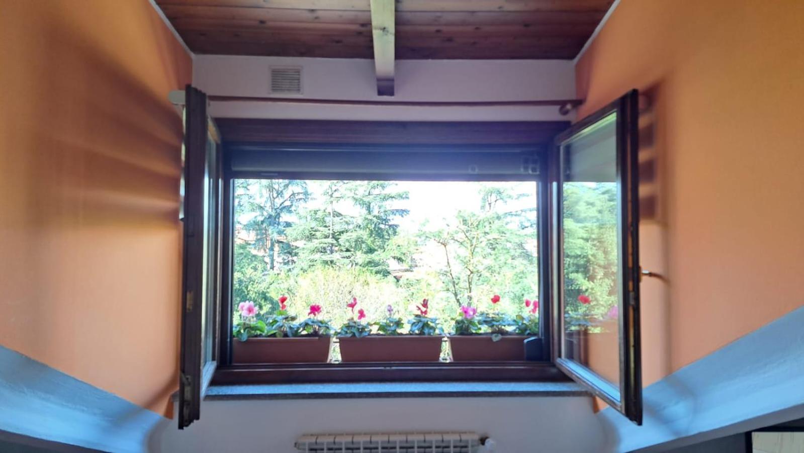 Casa Paola - Stazione 400 Mt - Free Wifi Daire Arcore Dış mekan fotoğraf